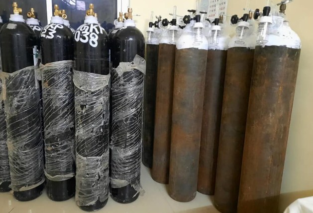 40 oxygen cylinders go missing from SDH Kupwara; three staffers suspended, probe ordered